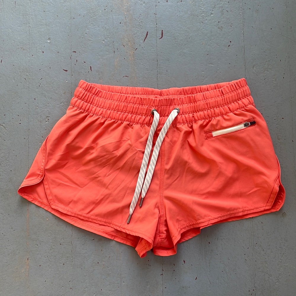 Vuori clementine shorts size small